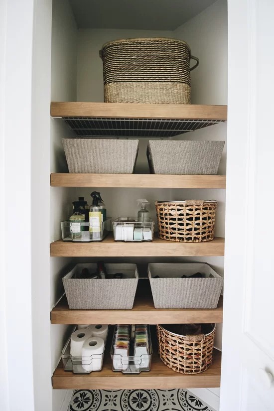 DIY Faux Floating Shelves