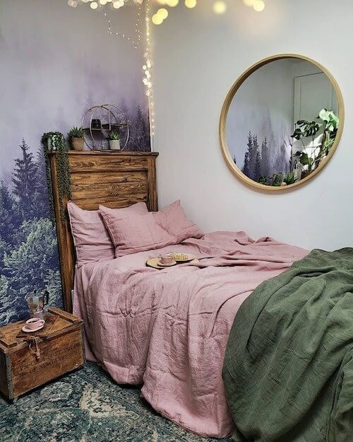 Creating the illusion of space in a tiny bedroom