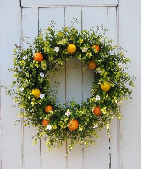 A Summer Wreath for Summer Door Decorating Ideas