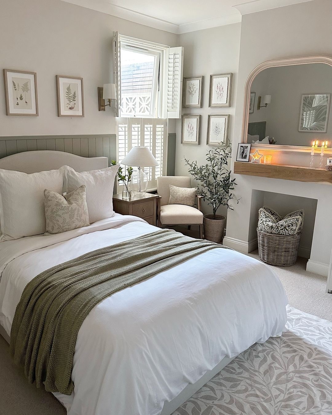 Style with Uncluttered Bedding