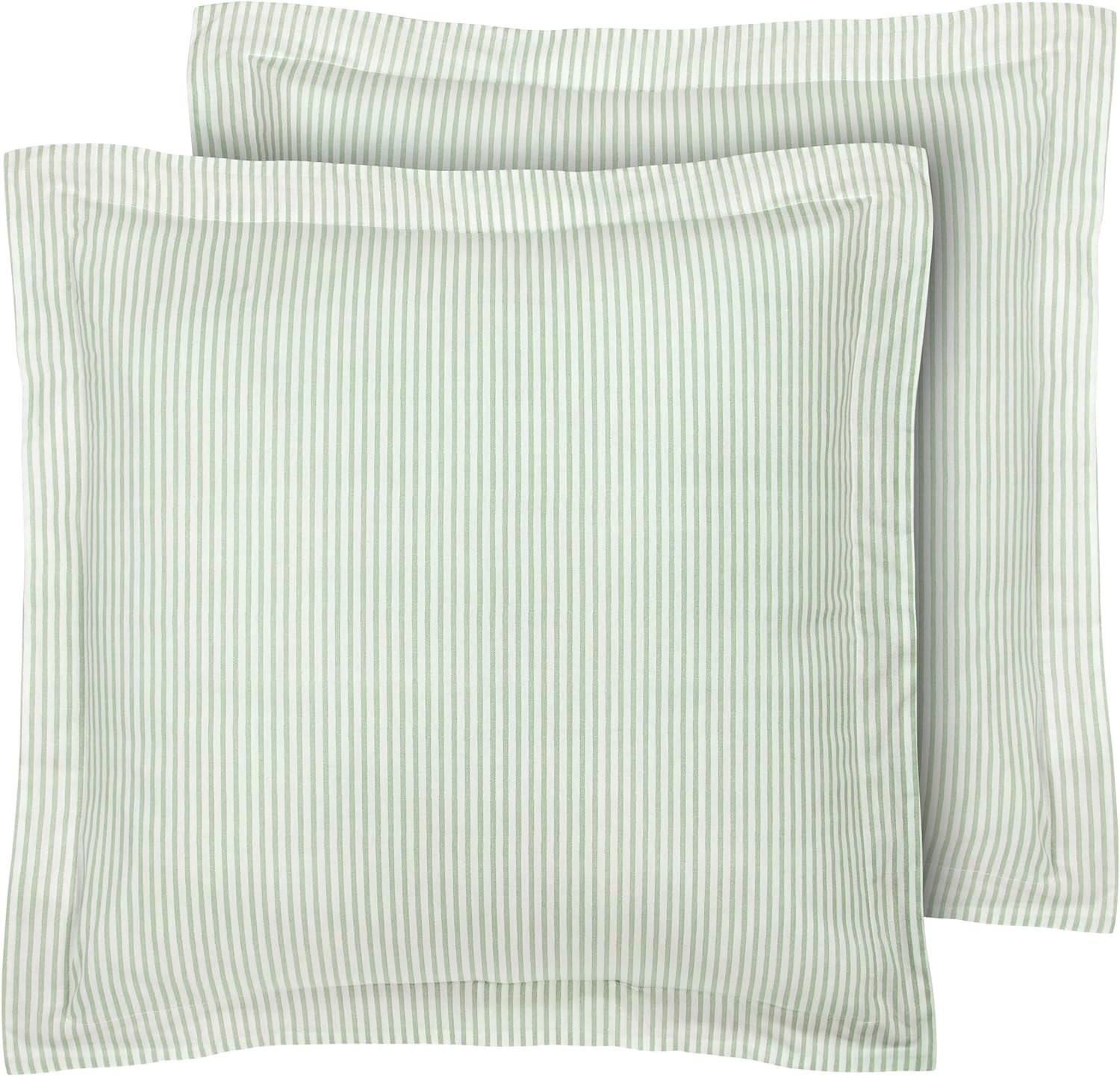 Sage Green Throw Pillows: The Perfect Pop of Calm for Your Bed