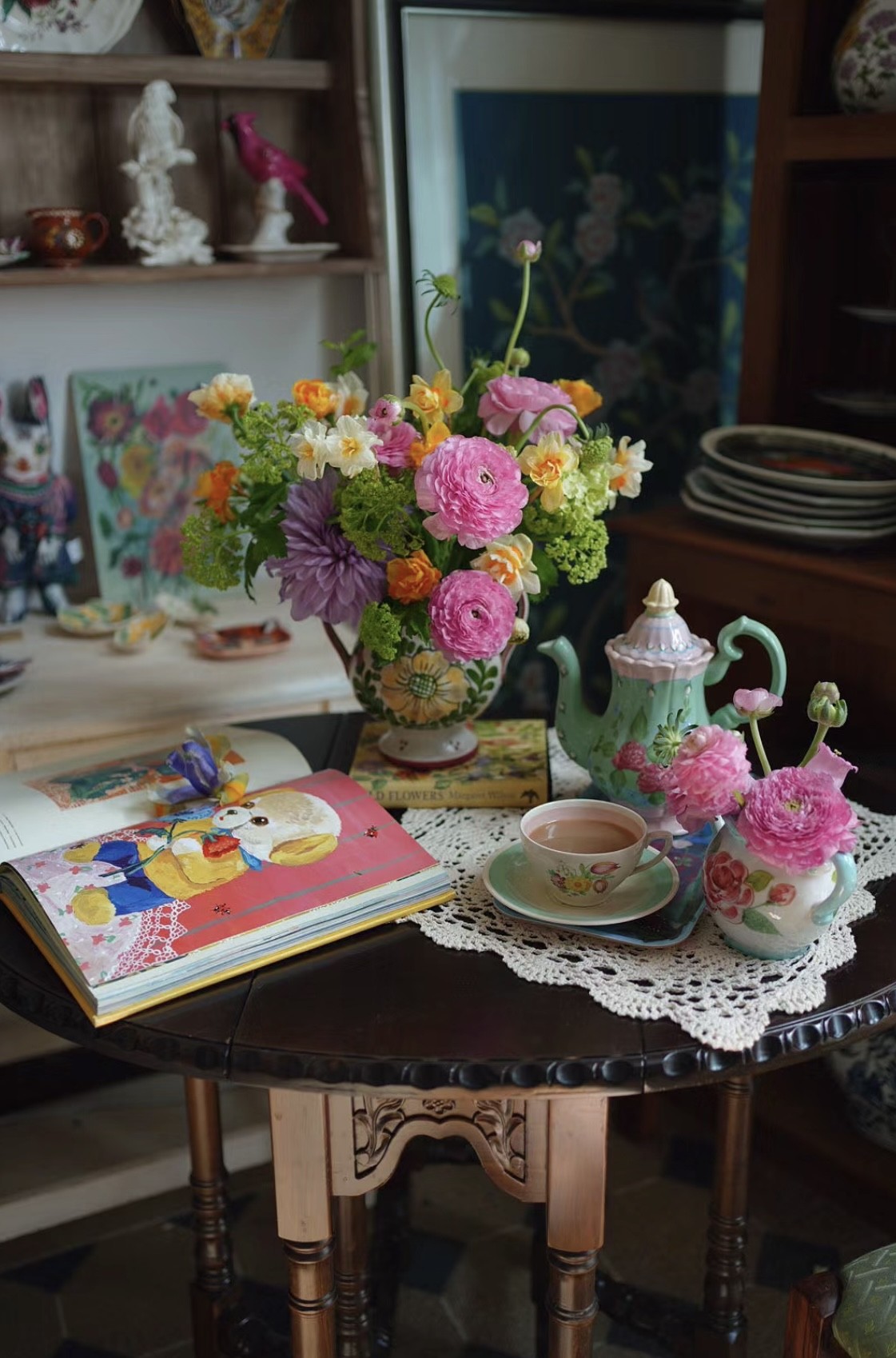 Table Centerpieces with Summer Flowers