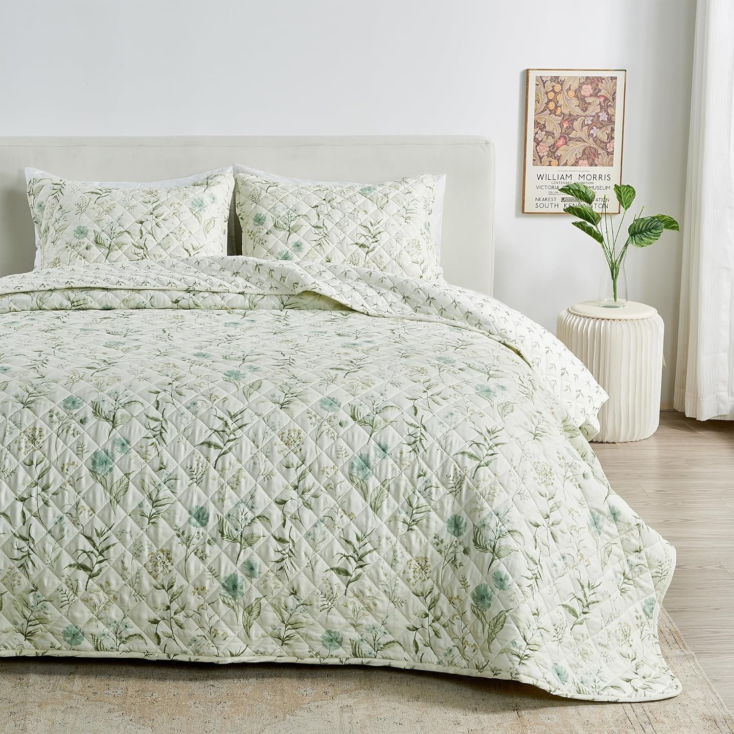 Sage Green Bedding: Wrap Yourself in Tranquility