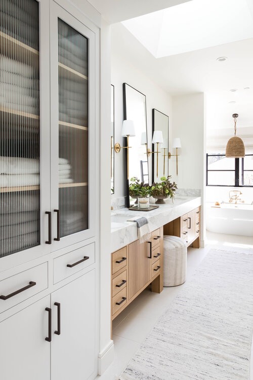 Nancy Meyers Style Bathroom Ideas