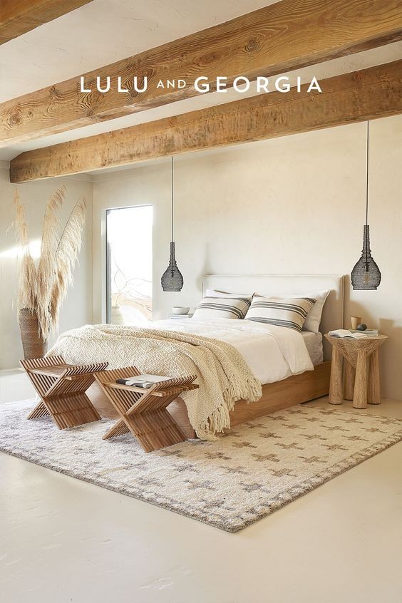 Farmhouse Decor With Wooden Beams