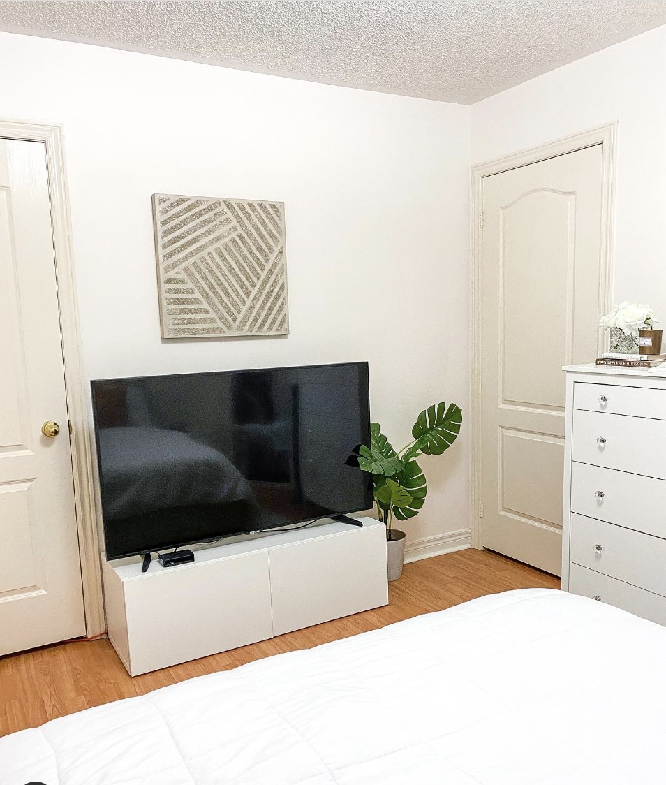 Small White Bedroom