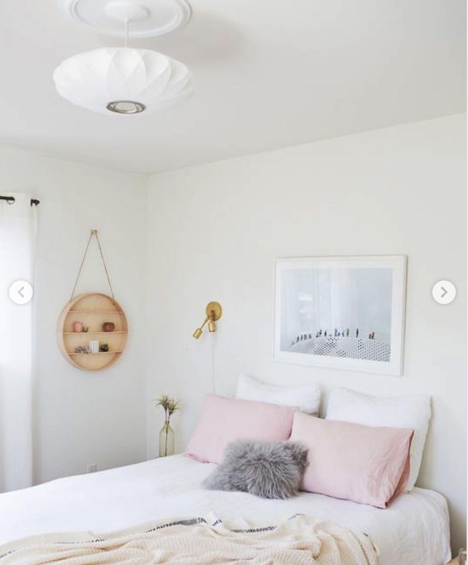 White Bedroom With Pink Pillow