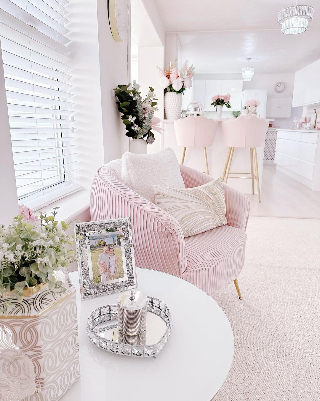 30+ Pink Home Decor Ideas for Your Home