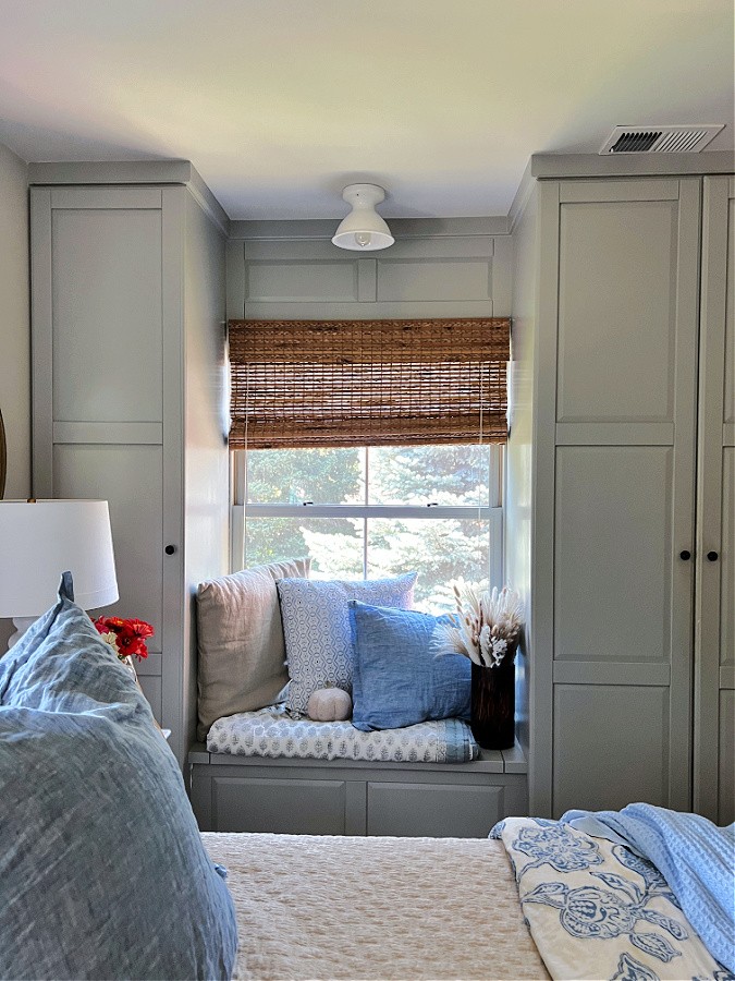 Creating a Cozy Window Seating Nook with Storage