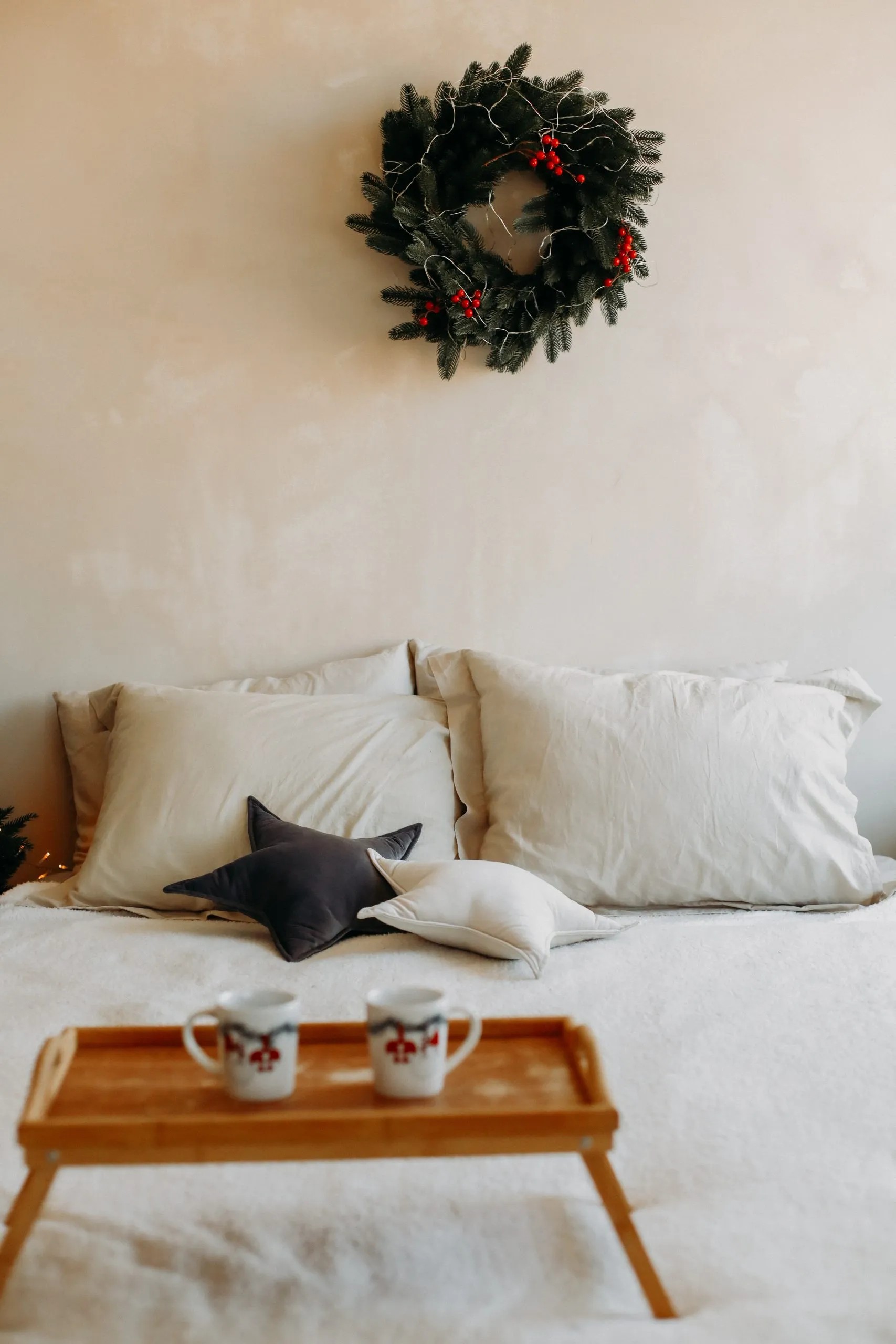 Christmas bedroom decor