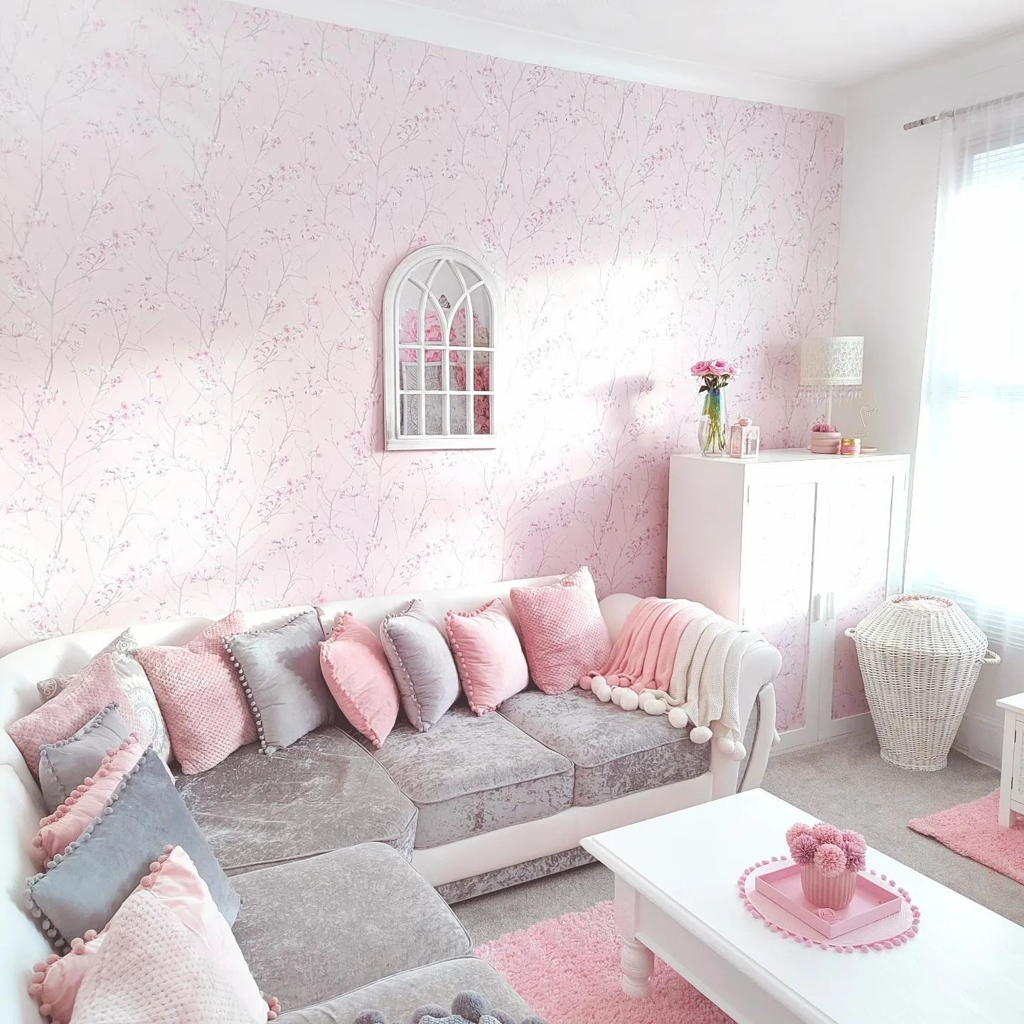 30+ Pink Home Decor Ideas for Your Home