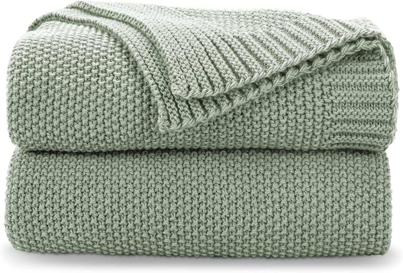 Sage Green Bedding: Wrap Yourself in Tranquility